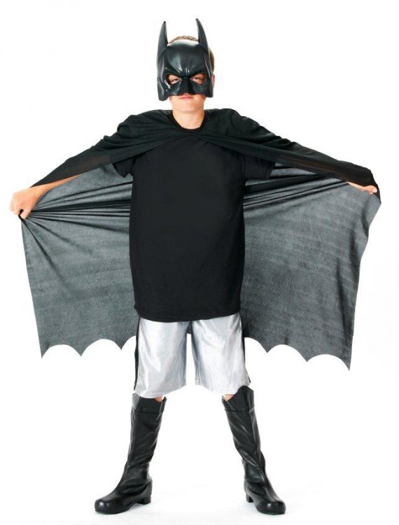 The Dark Knight Rises Batman Kids Cape and Mask Costume Kit